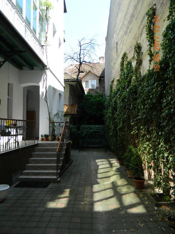 Central Parc Studios Сибиу Экстерьер фото