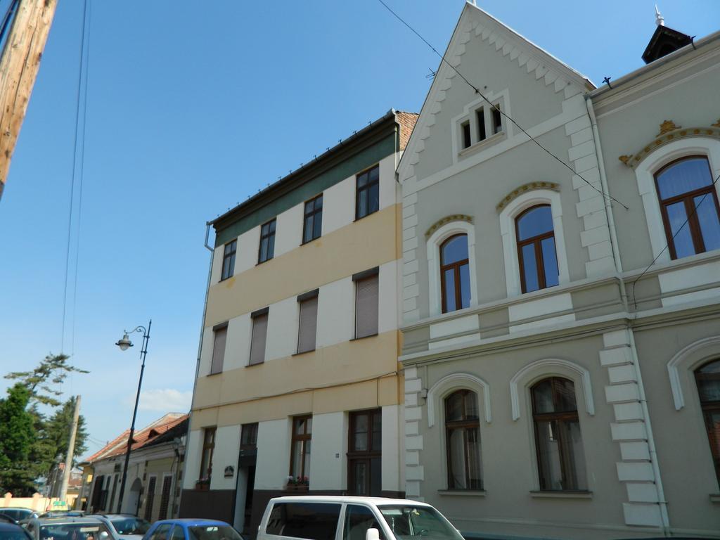 Central Parc Studios Сибиу Экстерьер фото
