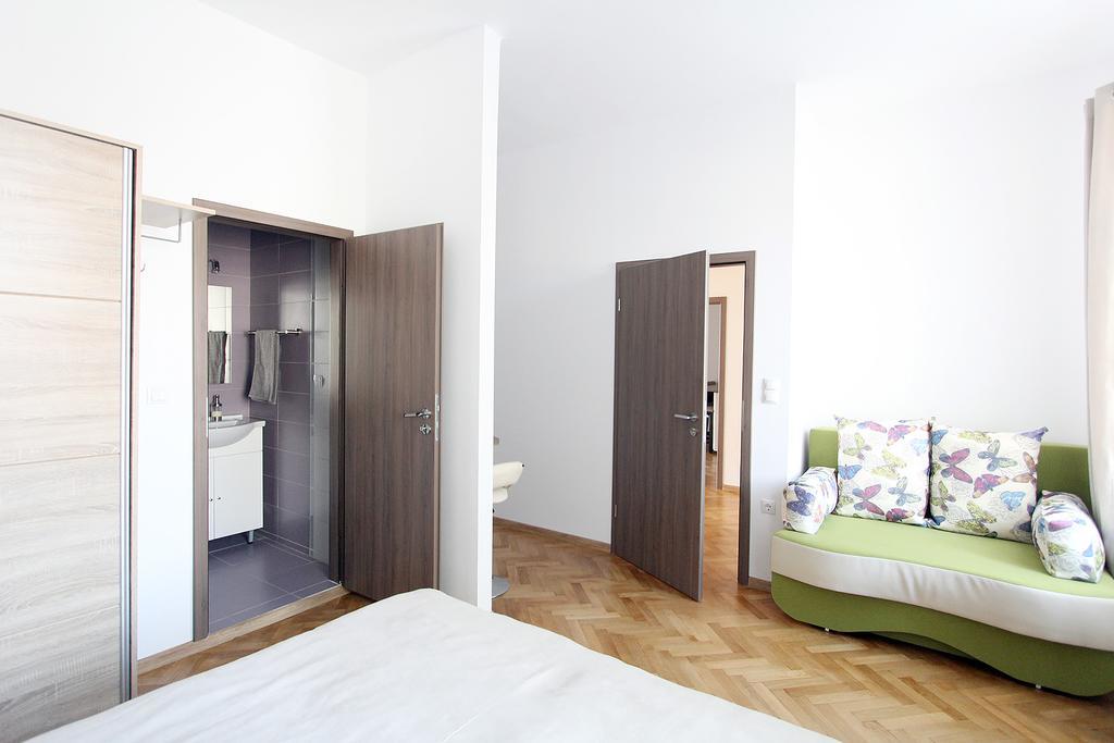Central Parc Studios Сибиу Экстерьер фото
